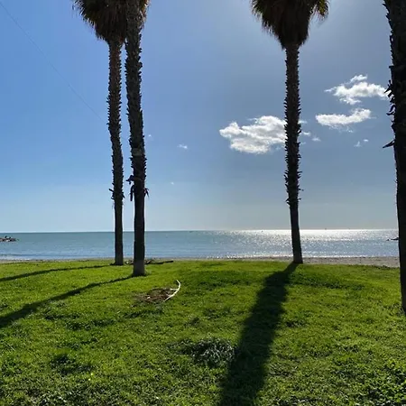 5 - En La Playa De El Palo Apartament Malaga